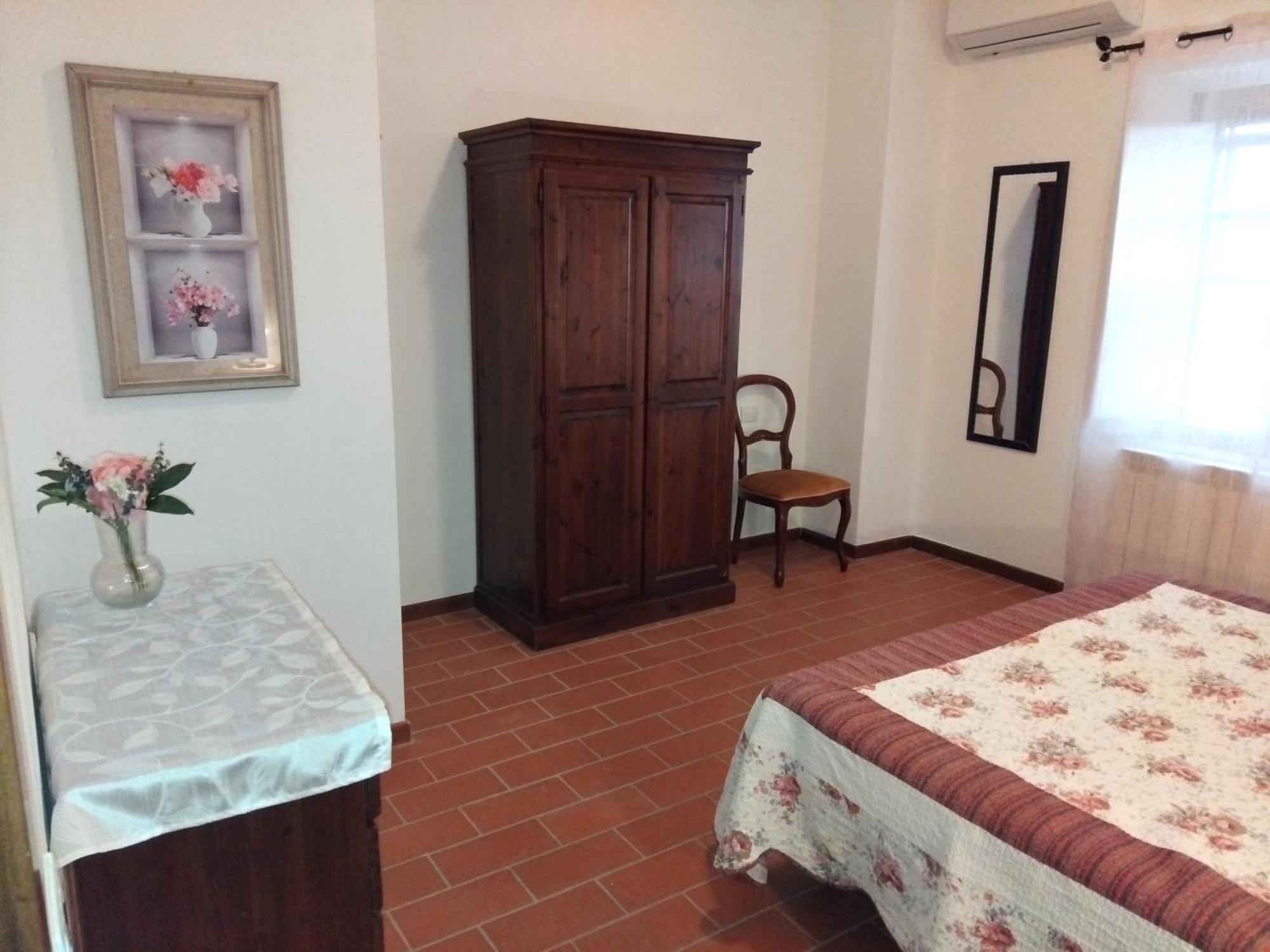 Agriturismo La Burraia Vicino A San Gimignano 甘巴西 外观 照片