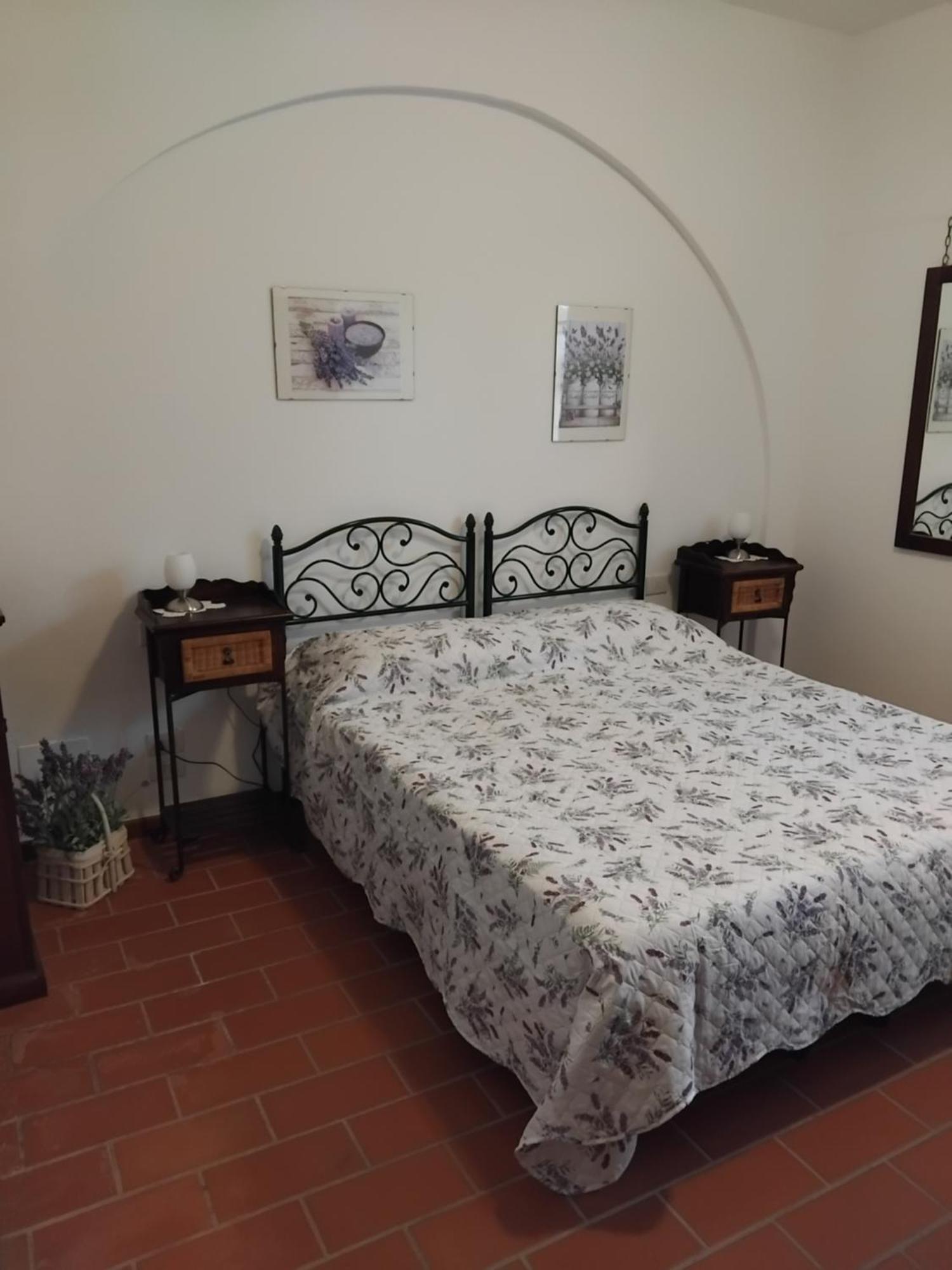 Agriturismo La Burraia Vicino A San Gimignano 甘巴西 外观 照片